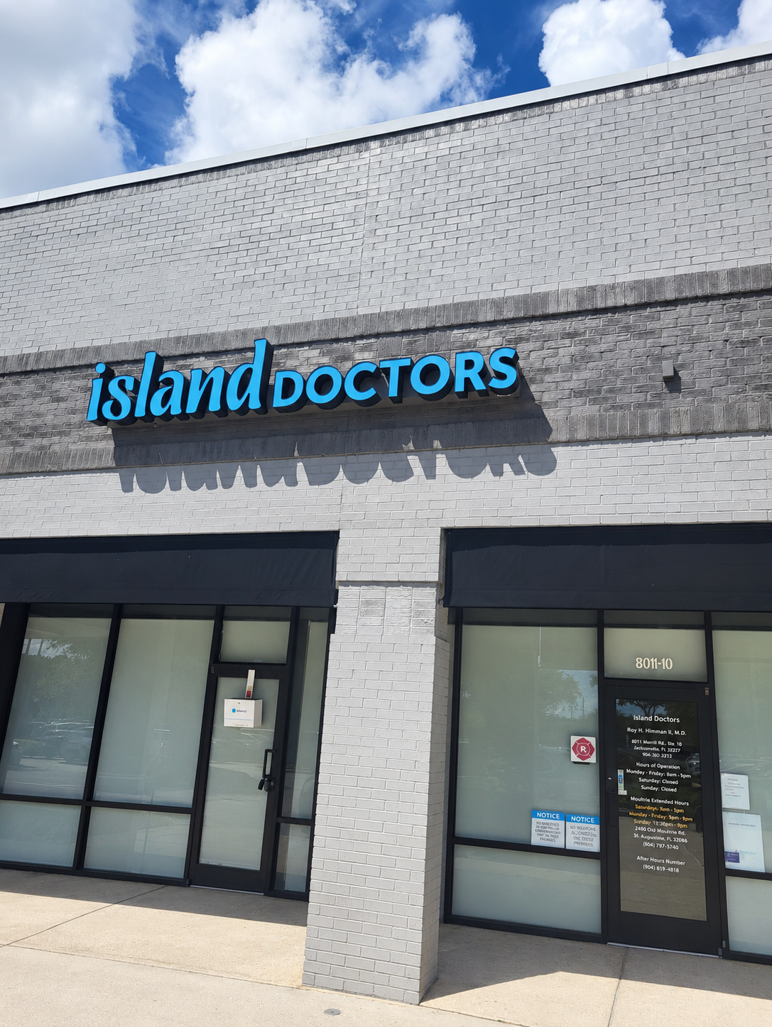 Island Doctors Arlington office exterior
